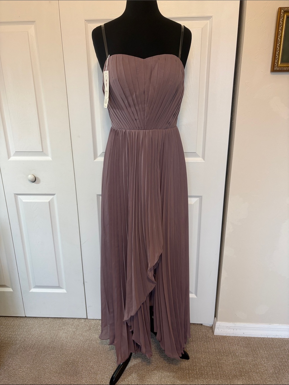 NWT Mauve Pleated Formal / Bridesmaid Maxi Dress – Size 12.